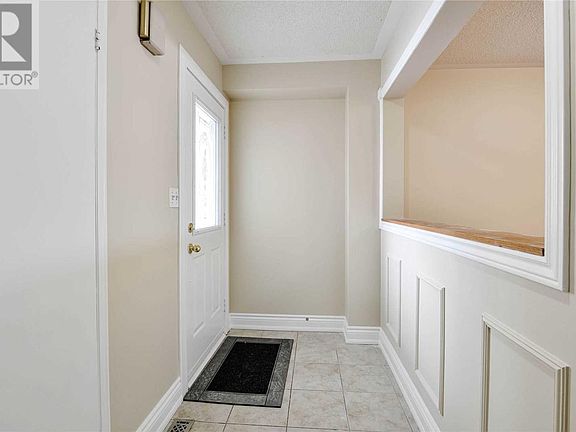 5th image of 453 Jay Cres