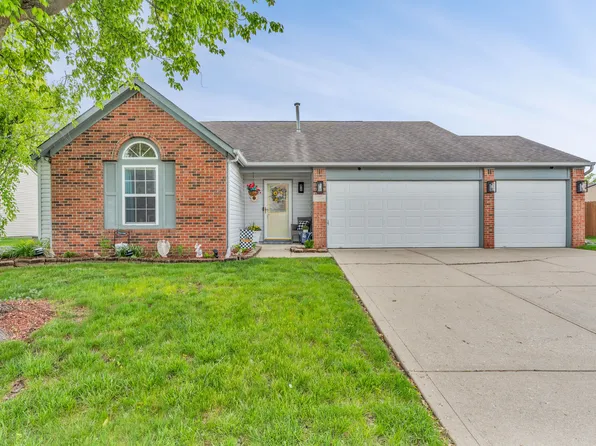 8375 Eagles Nest Dr, Avon, IN 46123