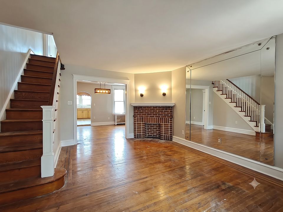 1st image of 408 N Daggett St #1