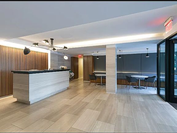 5th image of 125 Parkside Ave #3P
