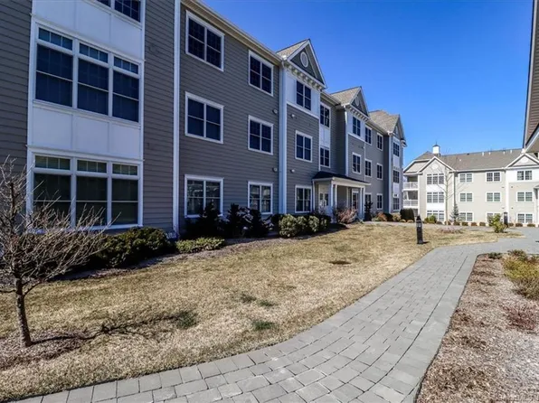 77 Sunset Lane #115, Ridgefield, CT 06877