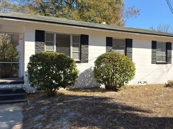 5627 BELAFONTE Drive, Jacksonville, FL 32209