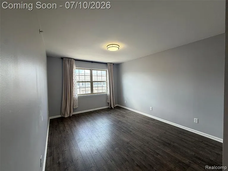 29415 Glen Oaks Blvd E — Photo 23