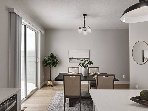 3rd image of 4451 Wilshire Blvd #5582488