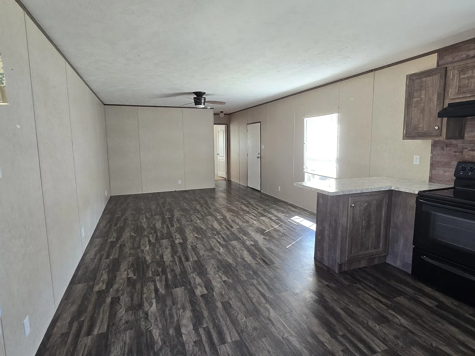 2 bed, 980 sqft, $1,500 — Photo 3