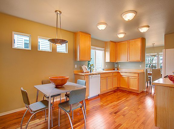 5th image of 7006 Autumn Ave SE