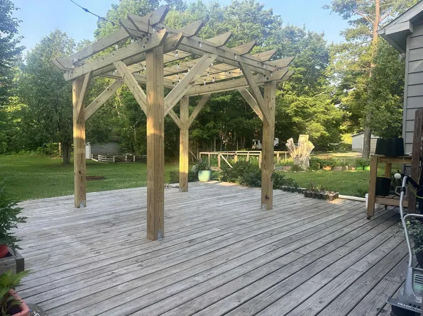 1297 Hamilton Rd, Alpena, MI 49707