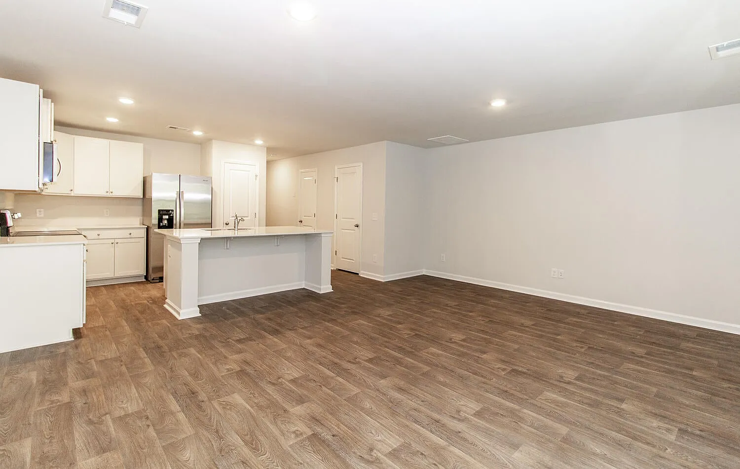 125 Rosefield Ct — Photo 4