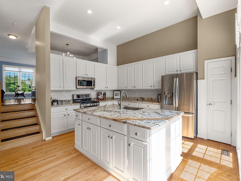 1st image of 6255 Cozy Glen Ct