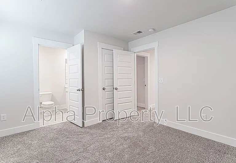 206 Round Back Way — Photo 13