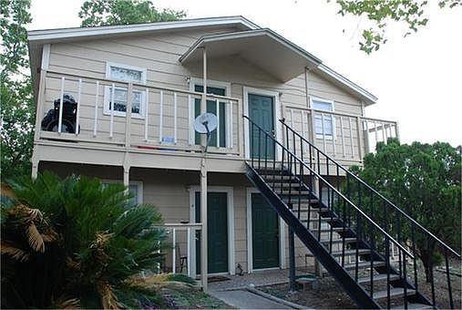 1st image of 114 McKinney Ln APT 4