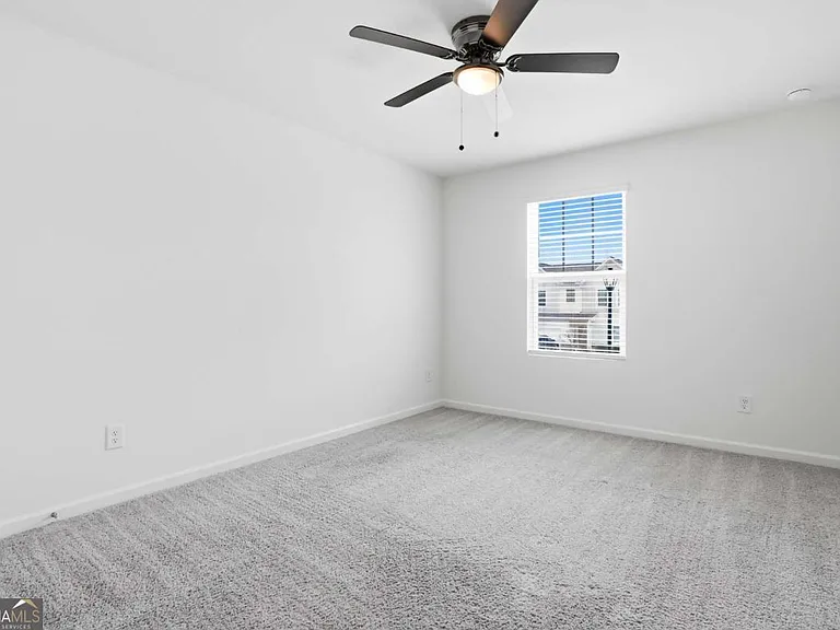 395 Knightsbridge Ln — Photo 21