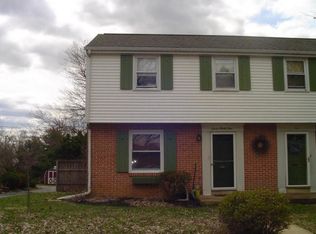 734 Emerald Dr, Lancaster, PA 17603