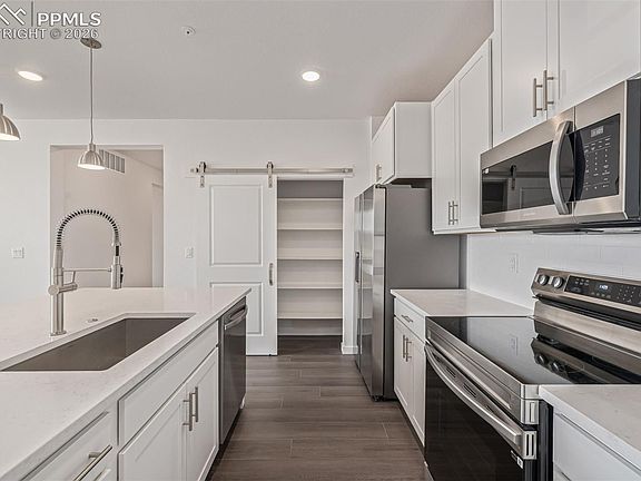4th image of 2252 Arikaree Hts Unit 301