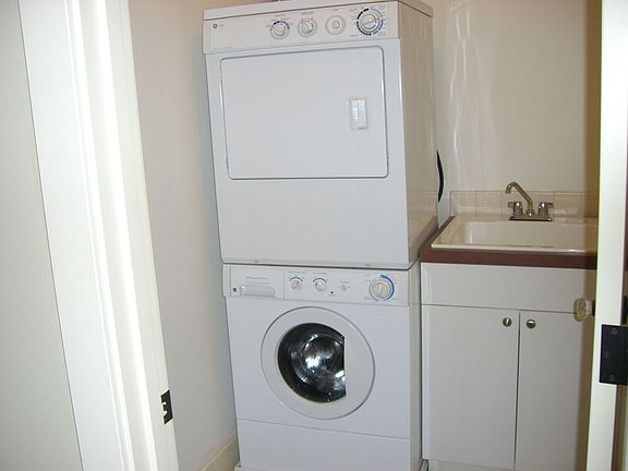 5th image of 9551 NE South Beach Dr
