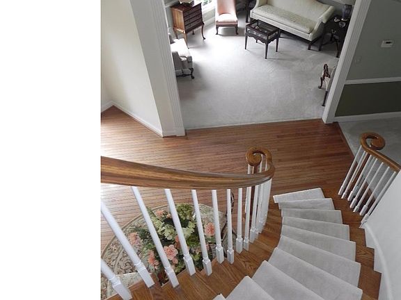 3rd image of 2028 Trowbridge Dr