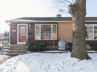 615 Nelson Ln, Des Plaines, IL