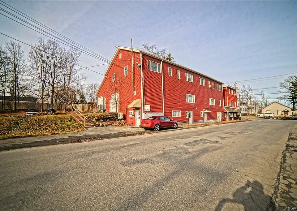 1st image of 30 Railroad Ave