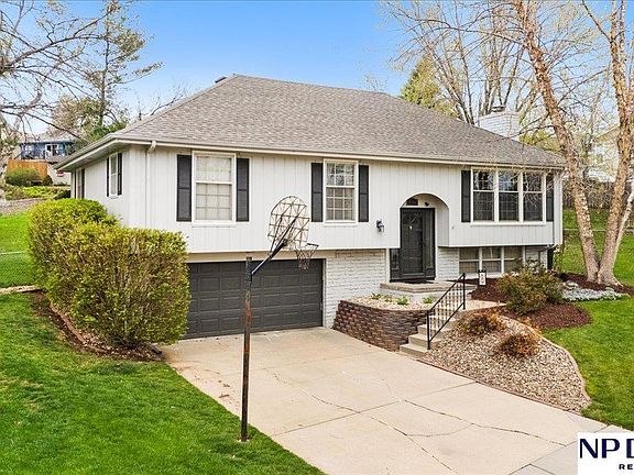 3rd image of 2732 N 123rd Cir