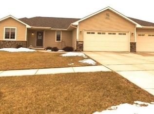 259 N Water St, Evansville, WI 53536