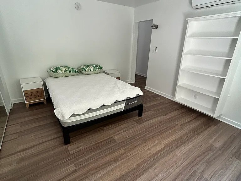 511 Rialto Ave #1 — Photo 6