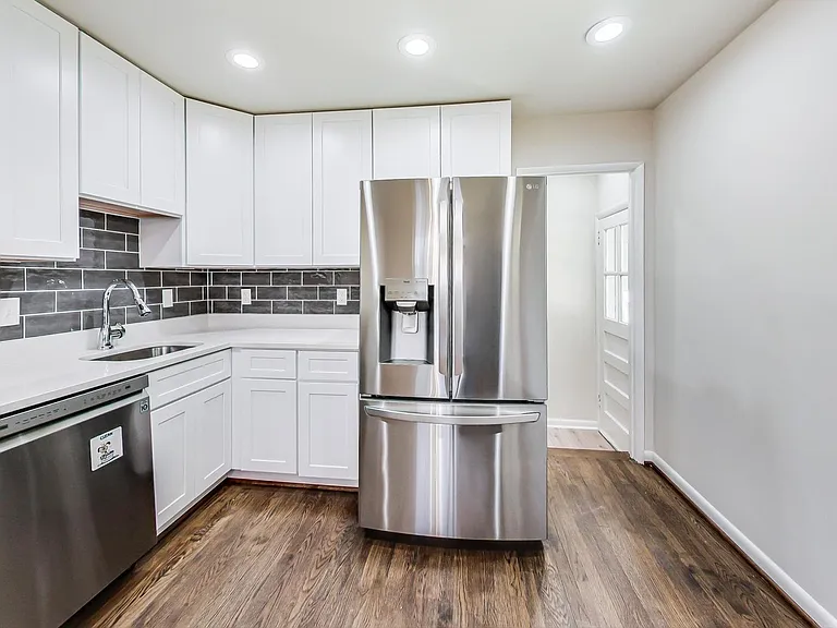 4617 Creek Shore Dr — Photo 9