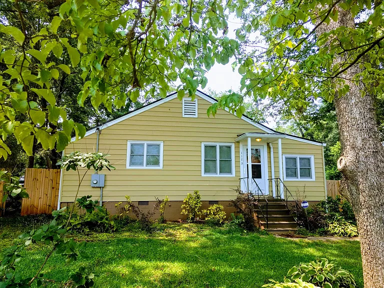 1173 Avondale Ave SE — Photo 1
