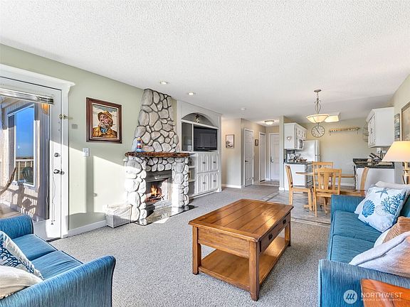 3rd image of 210 26th Street NW #419/20