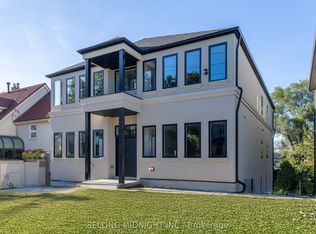 82 Ash Cres #4, Toronto, ON M8W 1E6