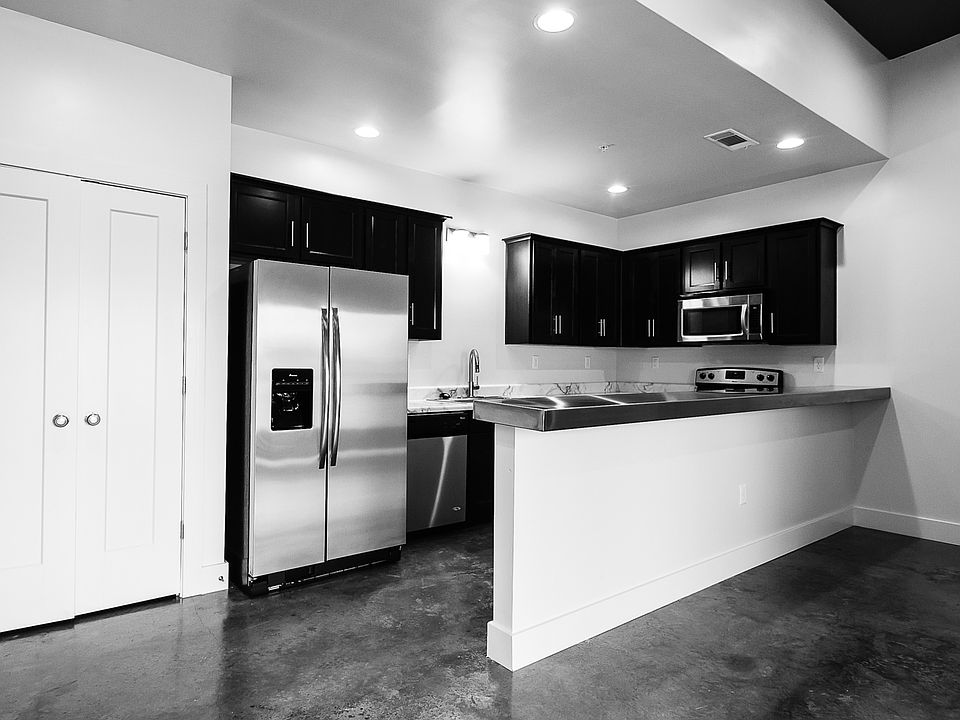 1st image of 20 16th St #7