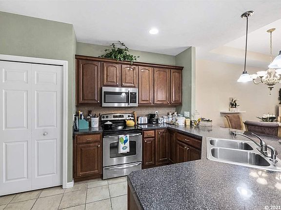 4th image of 12745 NW 11th Pl