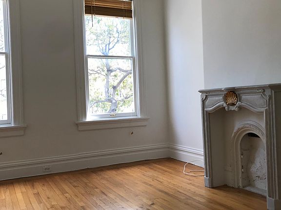 4th image of 2733 Franklin St