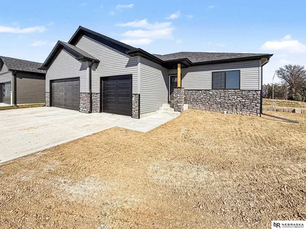 8050 Ephraem Pl, Lincoln, NE 68516