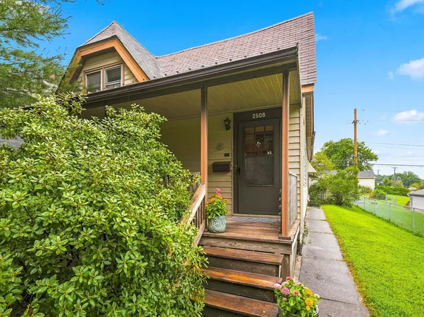 2508 Western Ave, Davenport, IA 52803