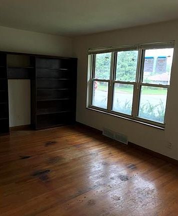 5th image of 4301 Sulphur Ave
