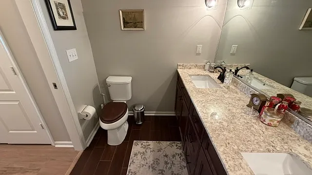 1028 Grace Hill Dr — Photo 24