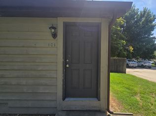 101 Village Dr #101, Glen Carbon, IL 62034