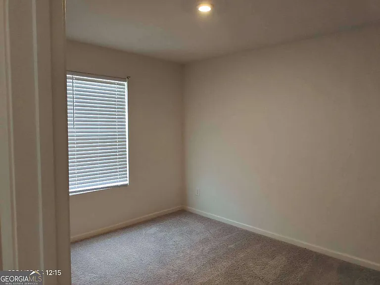 522 Pemberton St — Photo 13