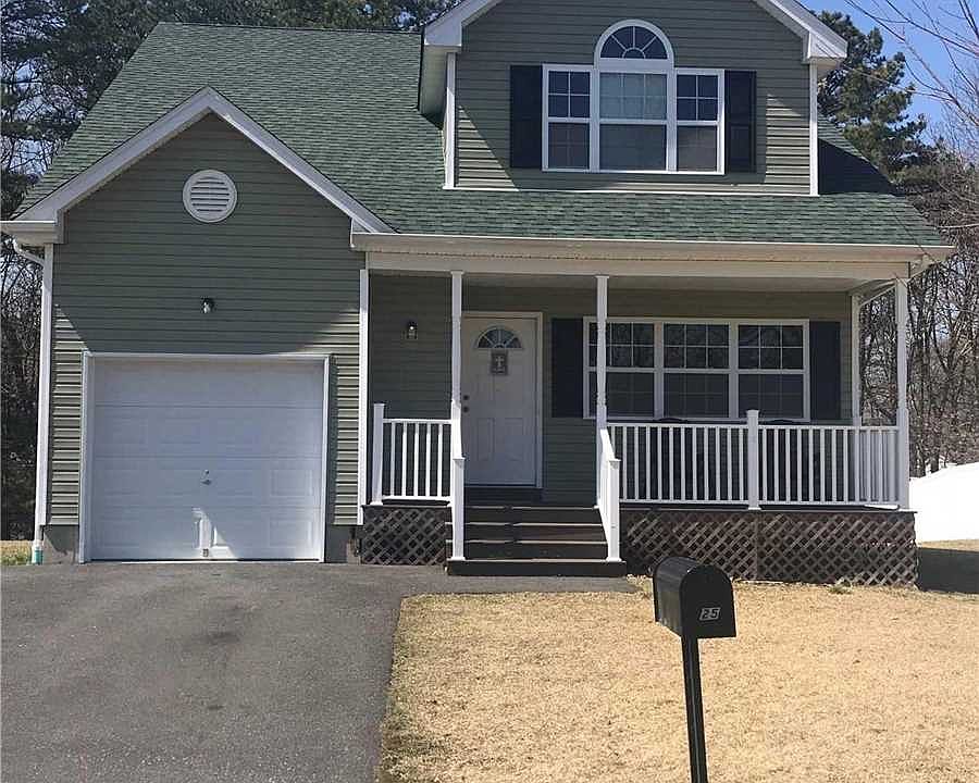 1st image of 25 Chauncey Ln
