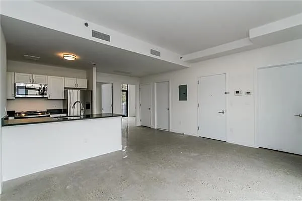 Rented by Avenue Sotheby's International Realty | media 14