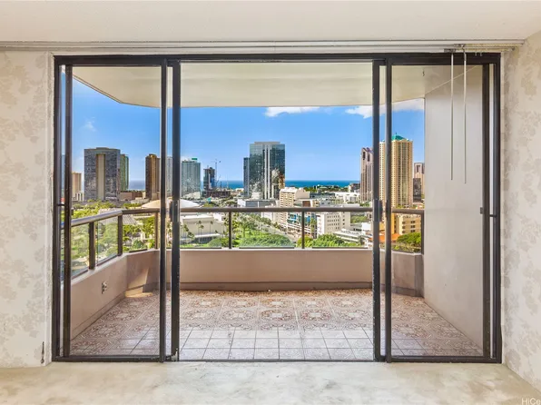 1221 Victoria St APT 2103, Honolulu, HI 96814