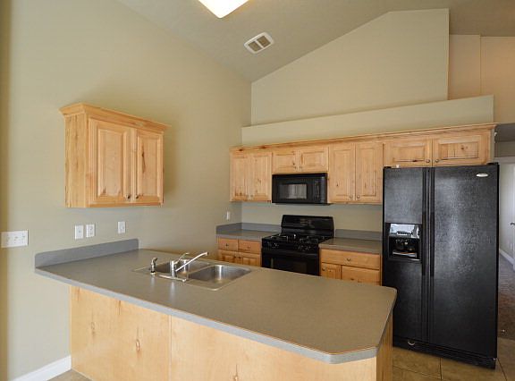 5th image of 1250 N Cornerstone Dr