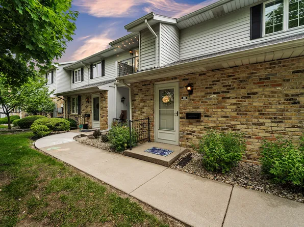 8630 30th Ave Unit 203, Kenosha, WI 53142