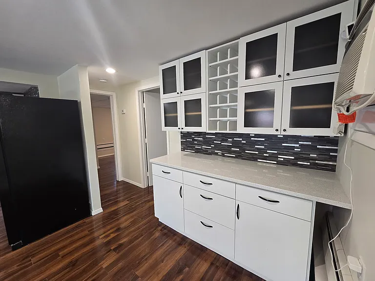 E Clearwater Rd — Photo 16