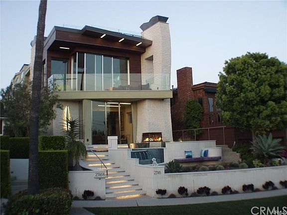 4th image of 2316 Pacific Dr