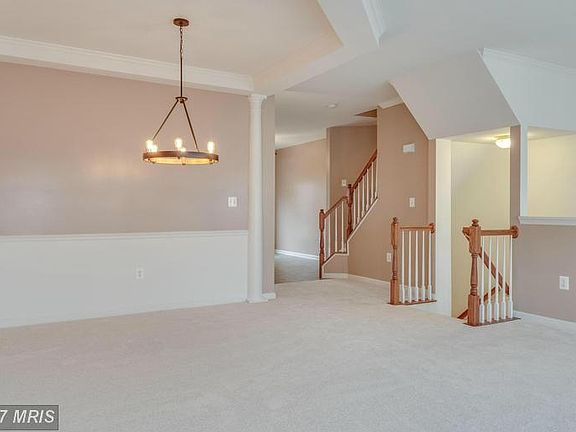 3rd image of 18451 Sierra Springs Sq