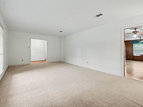 5th image of 2208 Wyoming St