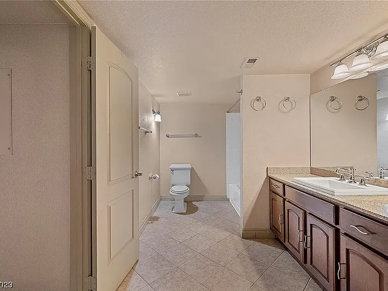 8101 W Flamingo Rd #2026 — Photo 23