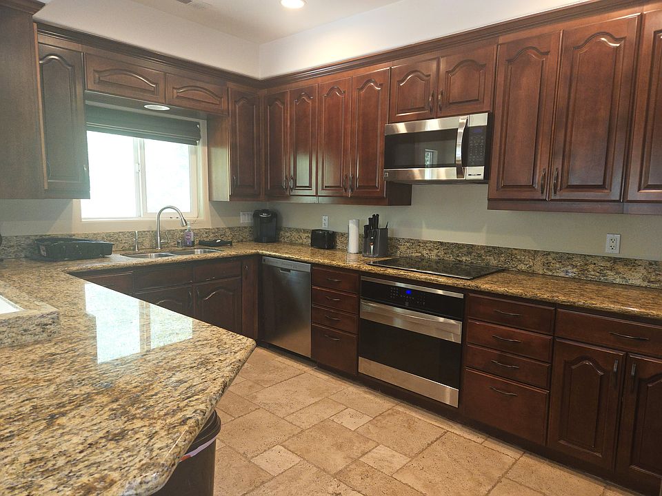 1st image of 41565 Avenida Conchita