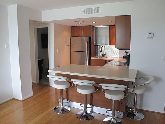 4th image of 1035 West Ave APT 308